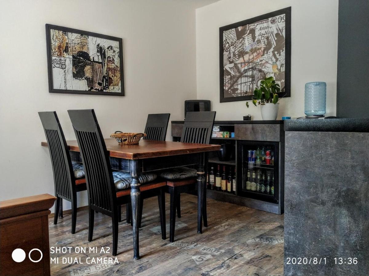 Haustor With Skadar View בית נופש *