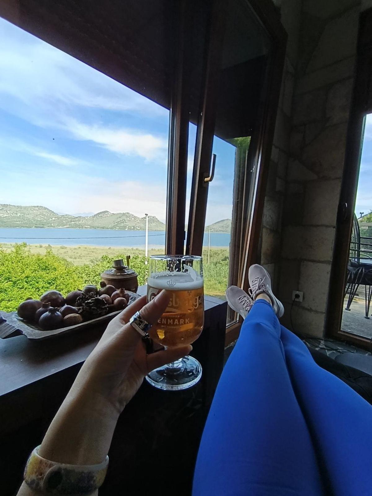 Haustor With Skadar View פודגוריצה