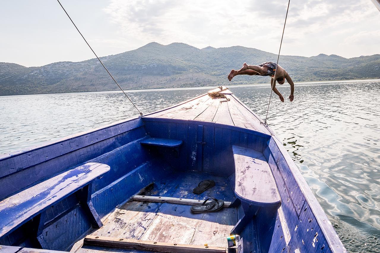 Haustor With Skadar View בית נופש