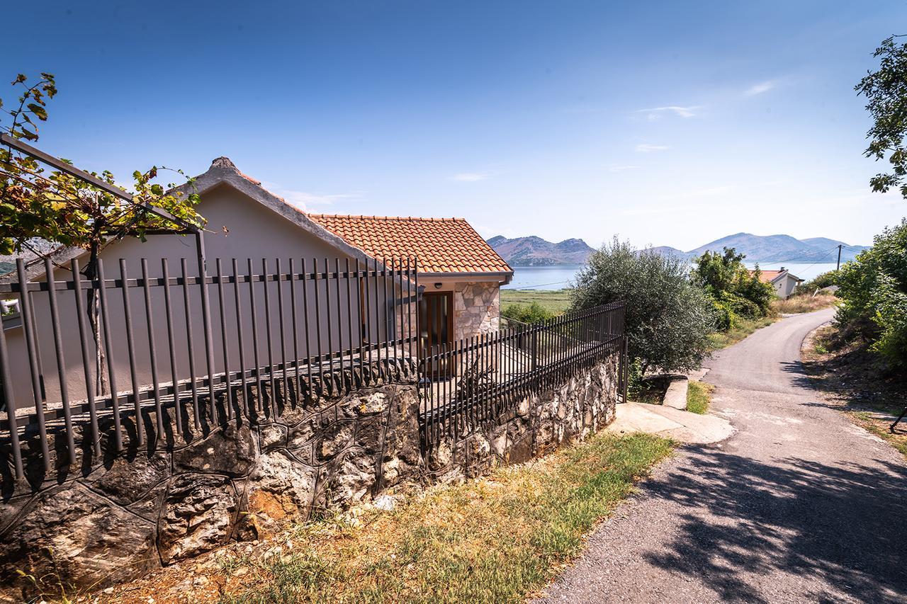 Holiday home Haustor With Skadar View *